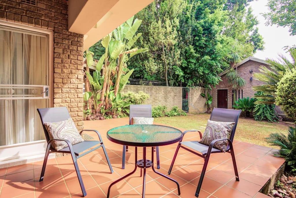 The Hide Out - Home Away From Home Johannesbourg Extérieur photo