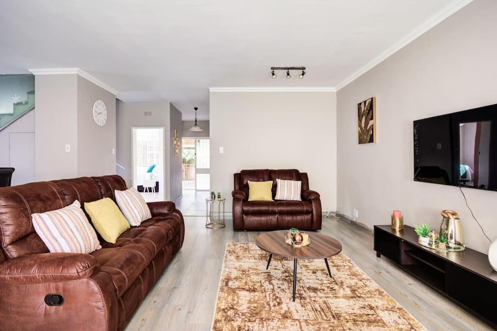 The Hide Out - Home Away From Home Johannesbourg Extérieur photo