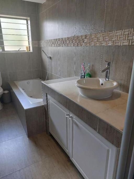 The Hide Out - Home Away From Home Johannesbourg Extérieur photo